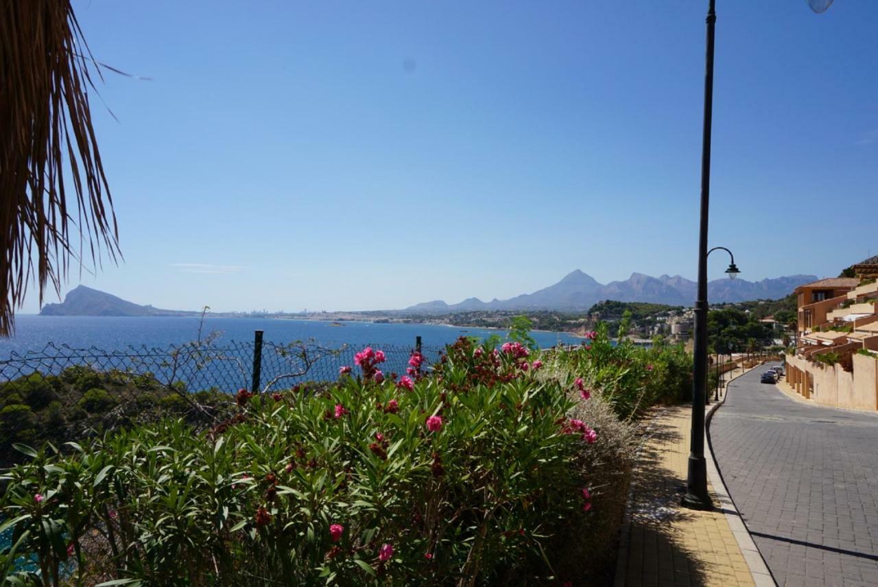 Apartamento Mascarat Vistas Al Mar Altea Bagian luar foto